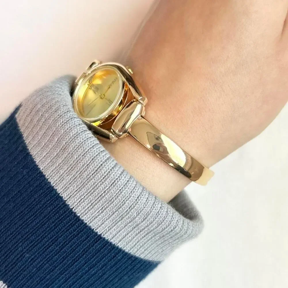 Source Unknown stunning gold